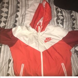 Women Nike Windrunner